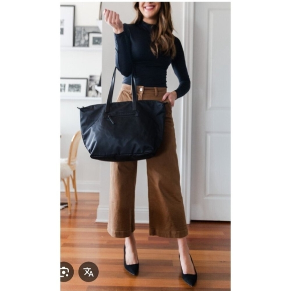 Everlane Recycled Nylon Tote Womens trevel bag - Picture 16 of 16